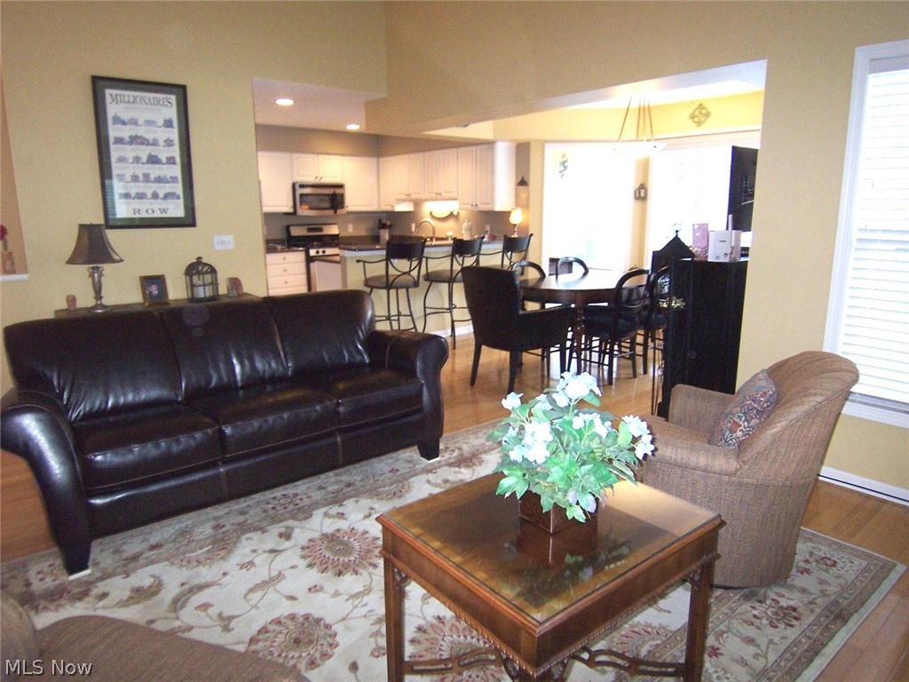 Woodbury Condo - Residential