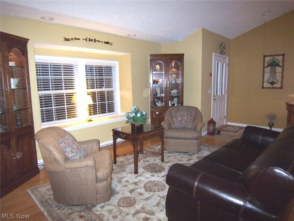 Woodbury Condo - Residential