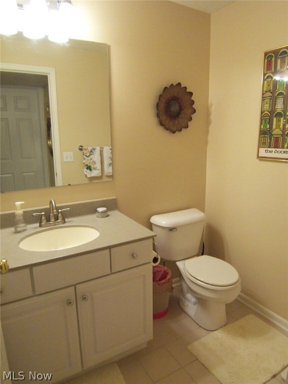 Woodbury Condo - Residential