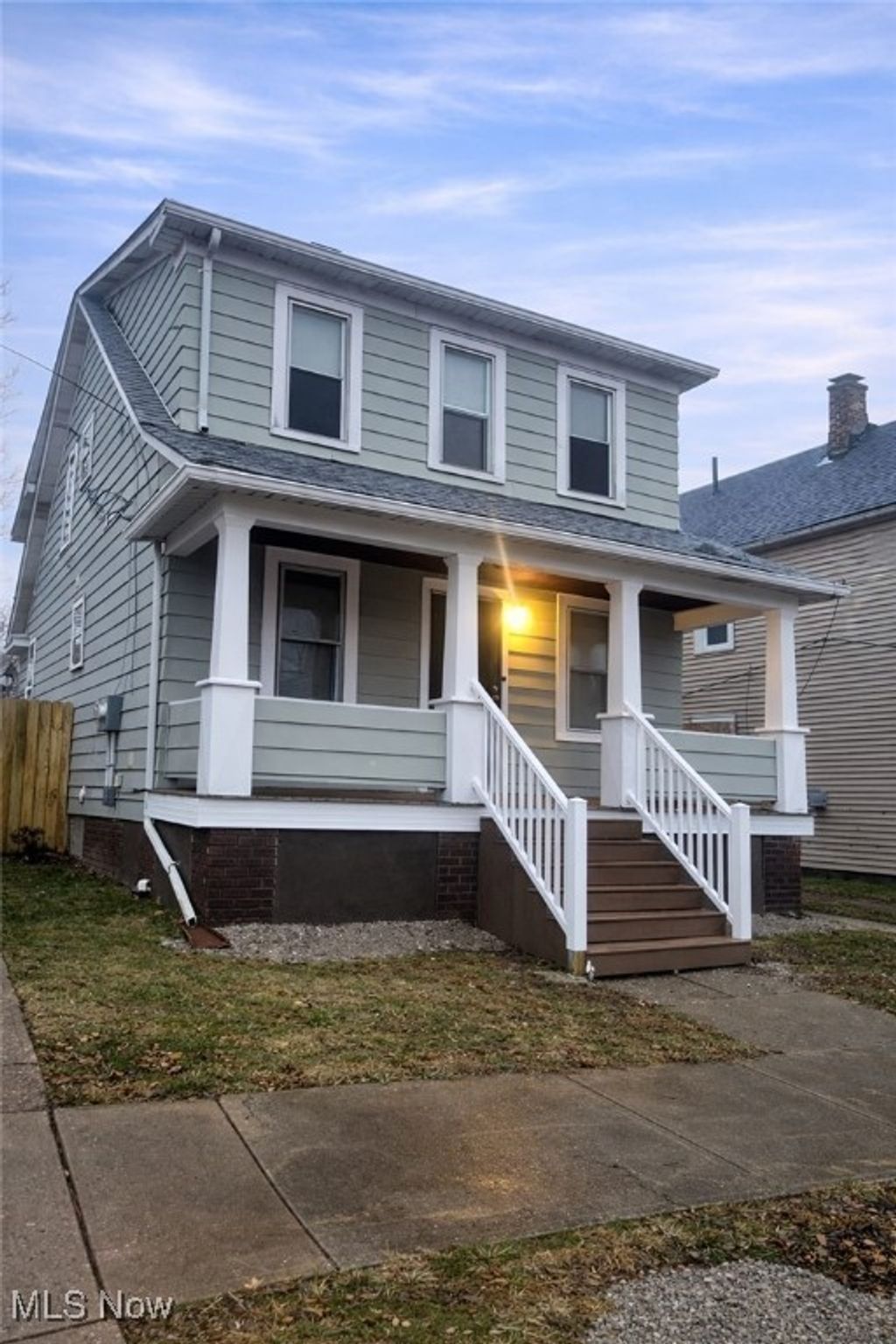Photo of 7410 Wentworth Avenue, Cleveland, OH 44102 (MLS # 5179925)