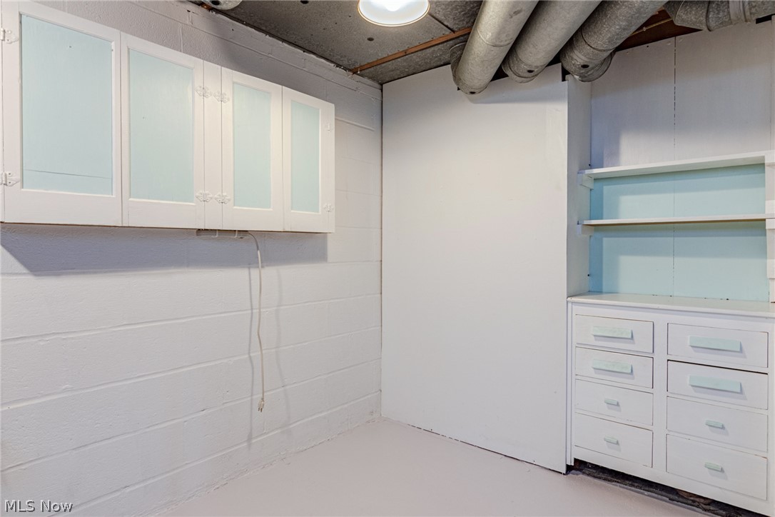 Royal Acres - Residential