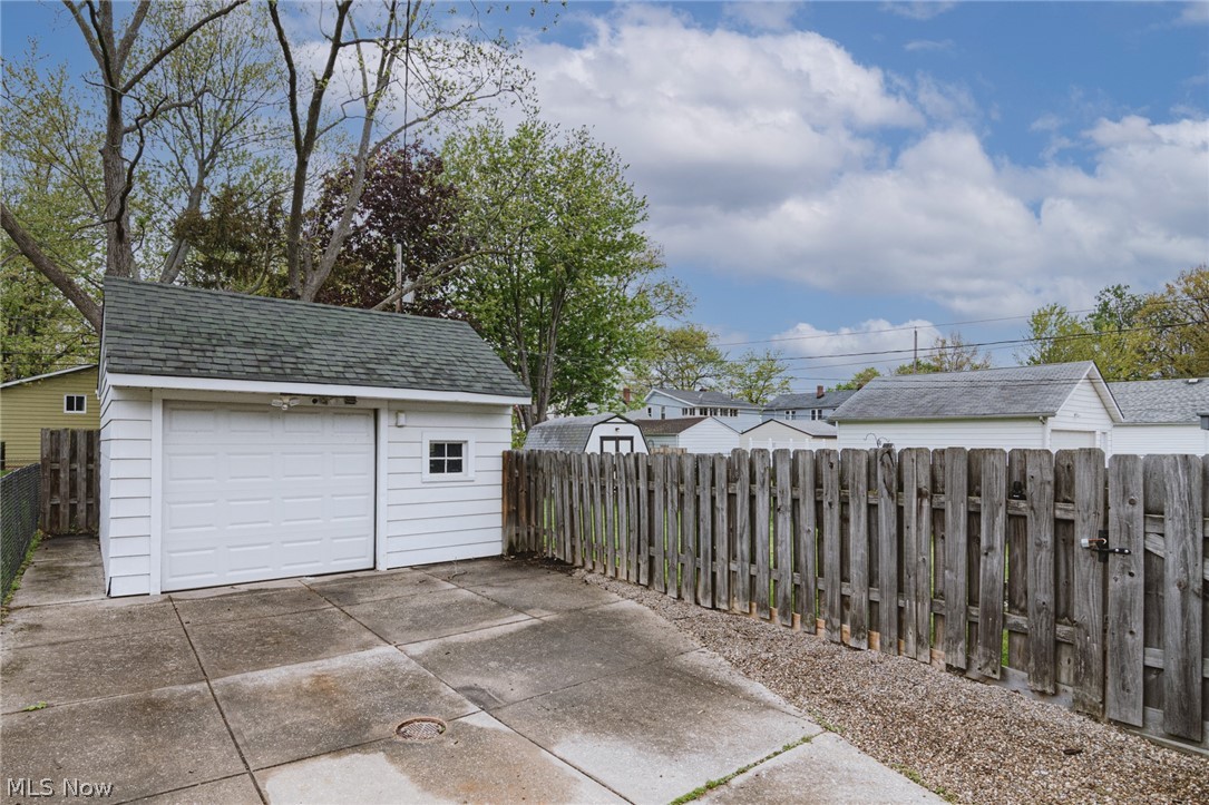 Royal Acres - Residential