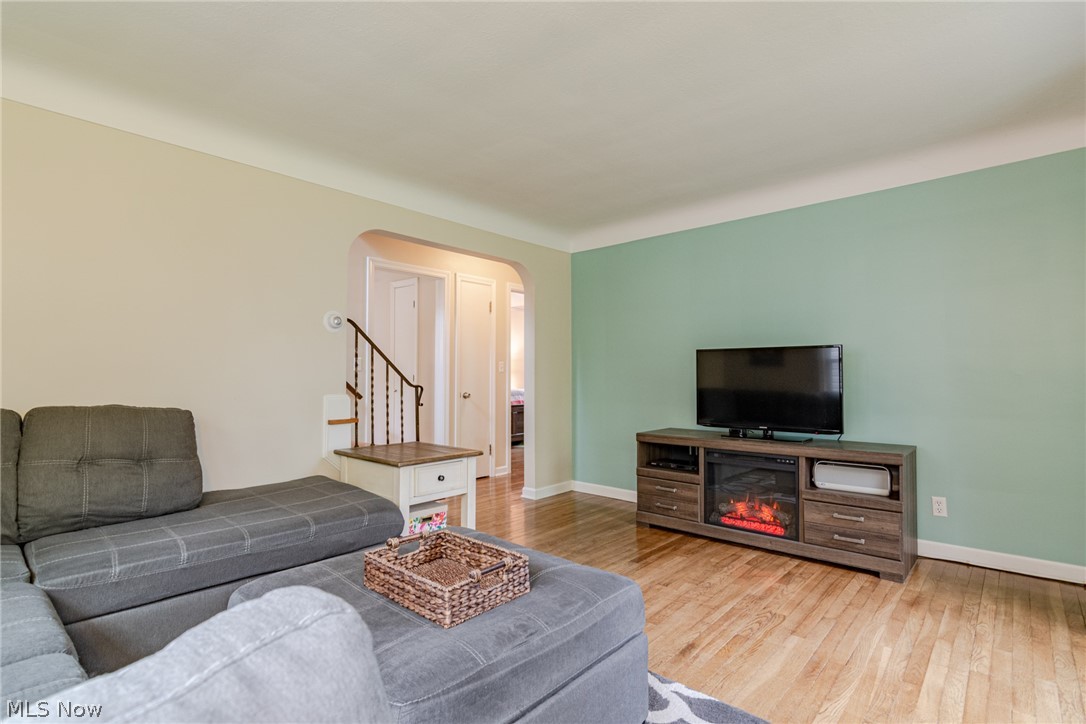 Royal Acres - Residential