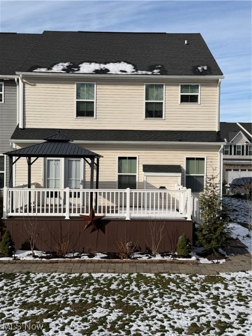 Photo of 3306 Jackson Park Drive NW, Massillon, OH 44646 (MLS # 5176362)