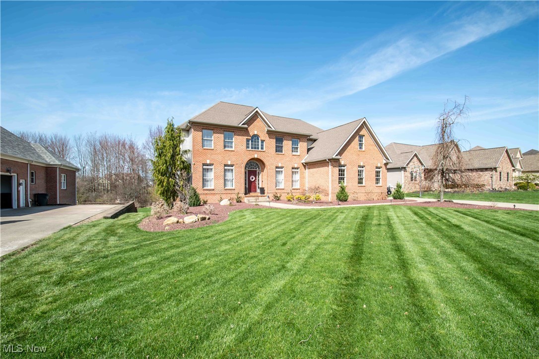8021 Grayson Drive, Canfield, Ohio image 2