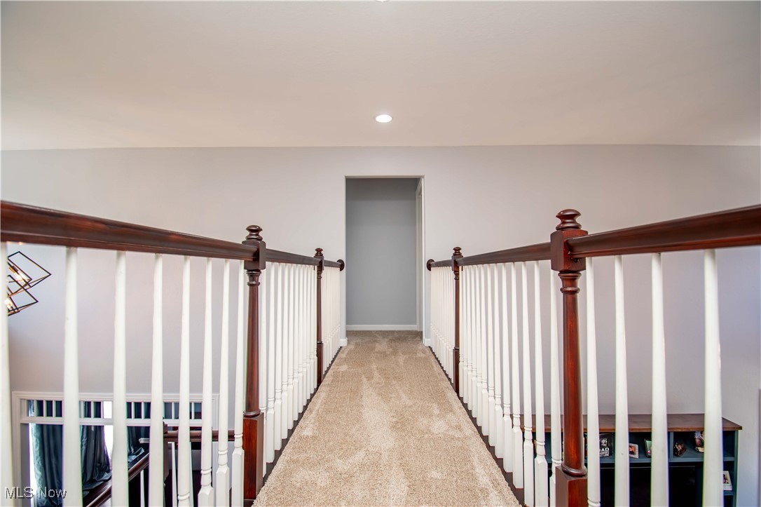 8021 Grayson Drive, Canfield, Ohio image 27