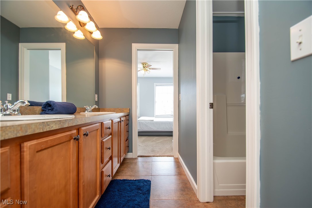 8021 Grayson Drive, Canfield, Ohio image 30