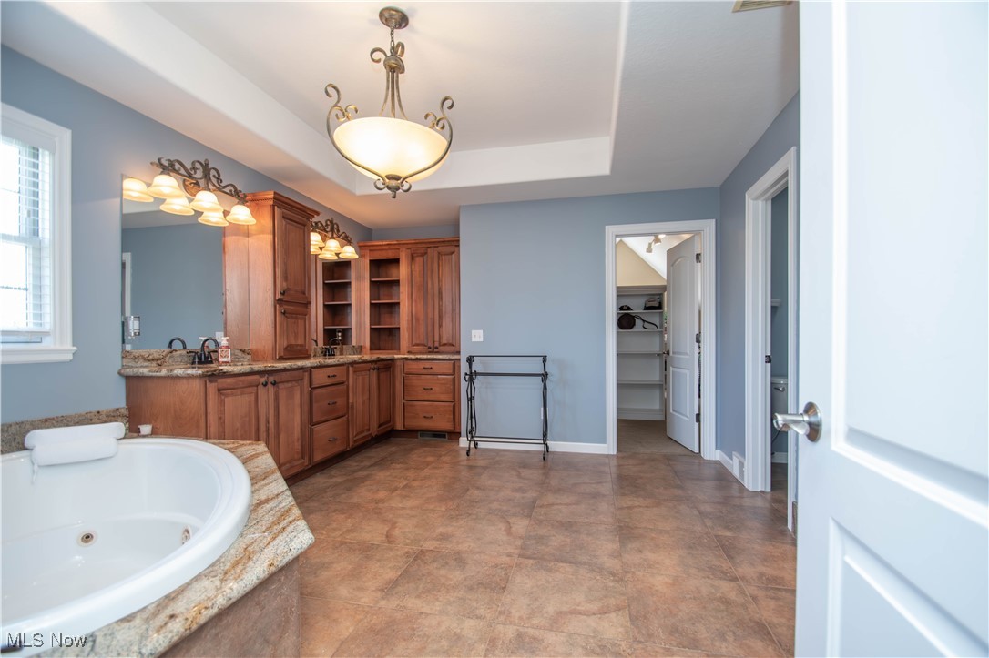 8021 Grayson Drive, Canfield, Ohio image 22
