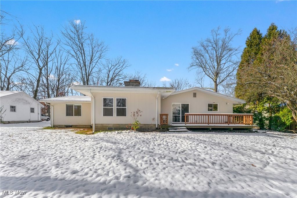 Photo of 655 Blueberry Hill Drive, Canfield, OH 44406 (MLS # 5175937)