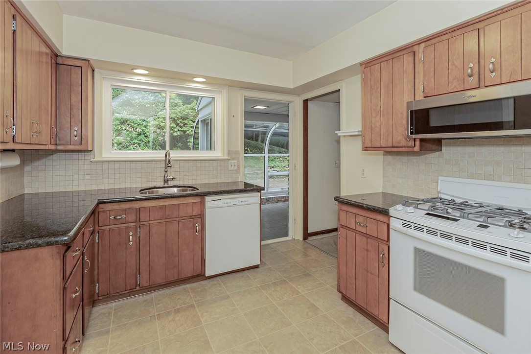 LH Heister Jr Inc Belvoir Woo - Residential