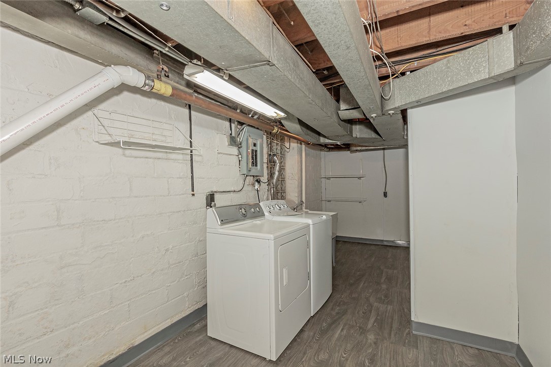 LH Heister Jr Inc Belvoir Woo - Residential