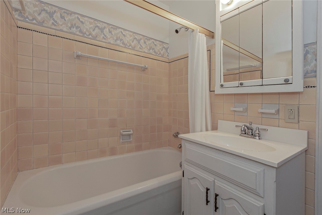 LH Heister Jr Inc Belvoir Woo - Residential