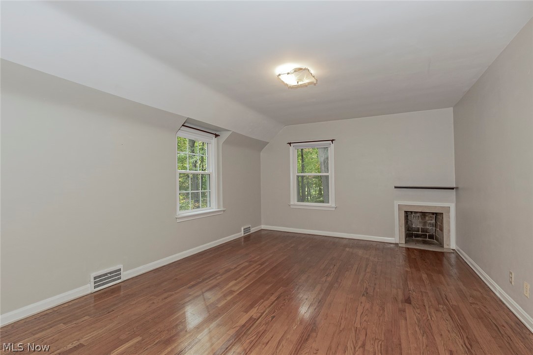 LH Heister Jr Inc Belvoir Woo - Residential