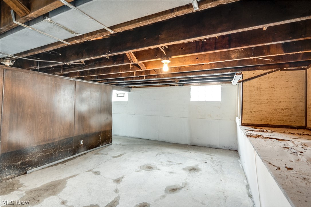 Joseph S Van De Boes Greenhur - Residential