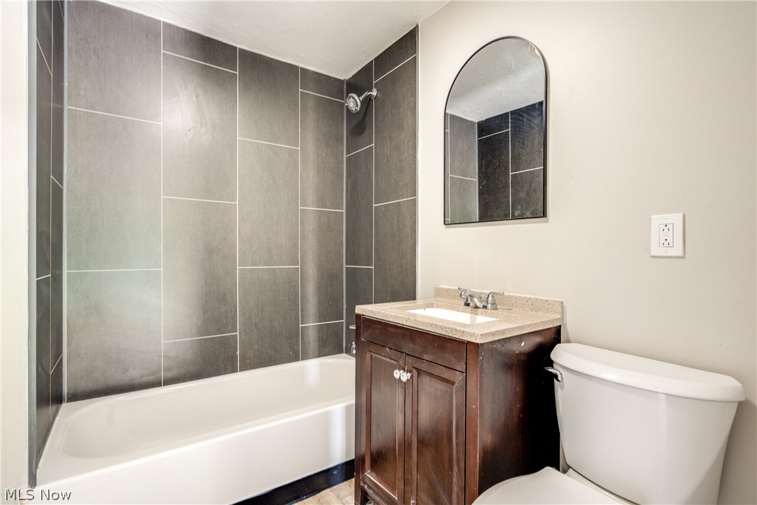 Joseph S Van De Boes Greenhur - Residential