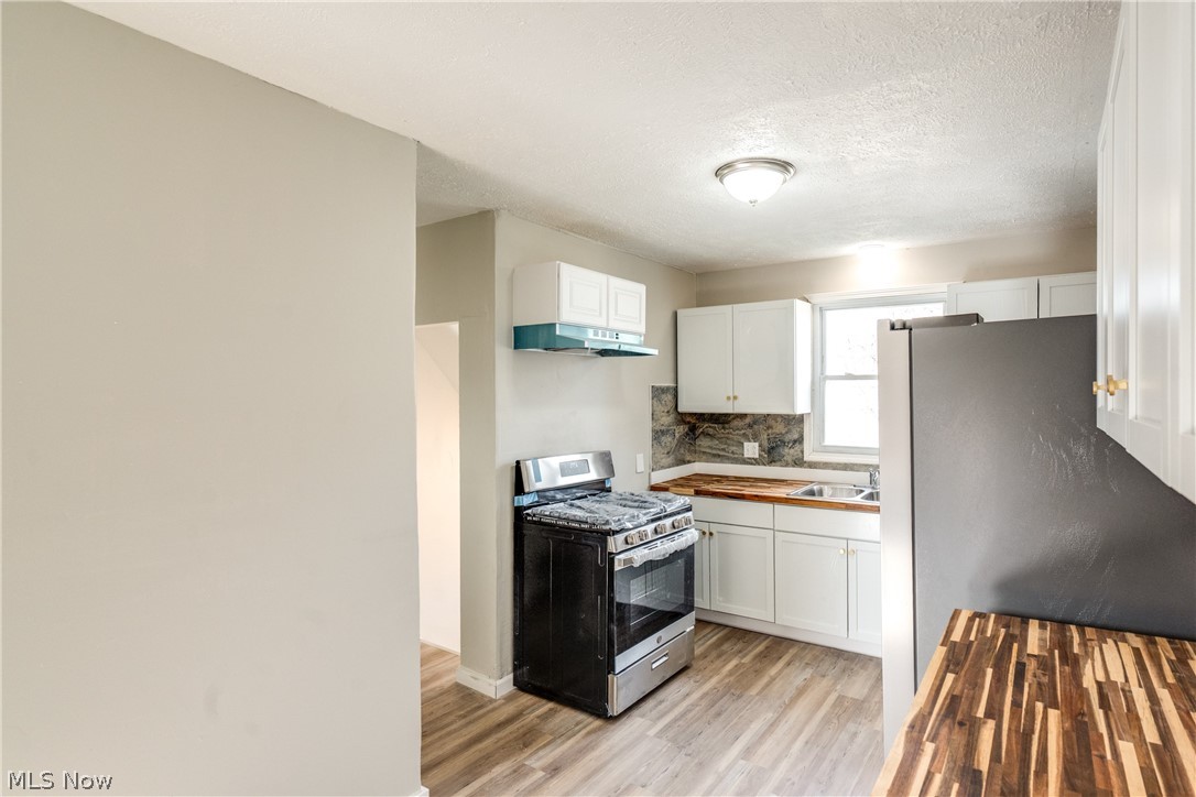 Joseph S Van De Boes Greenhur - Residential