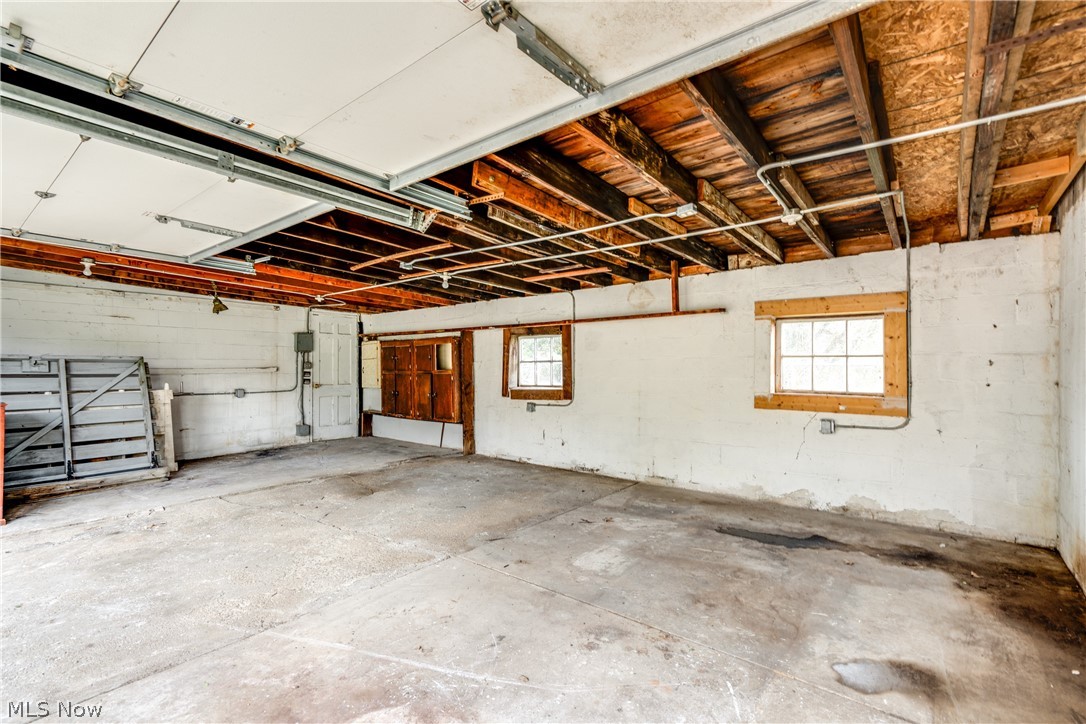 Joseph S Van De Boes Greenhur - Residential