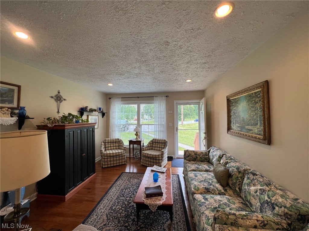 Colonial Park - Residential