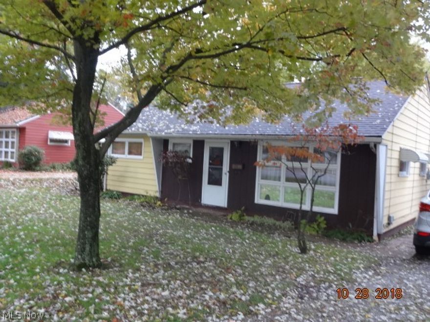 AS-IS Sale. Appliances stay, but are not guaranteed. Some fix up needed, paint & carpet-cosmetic. To settle Estate.