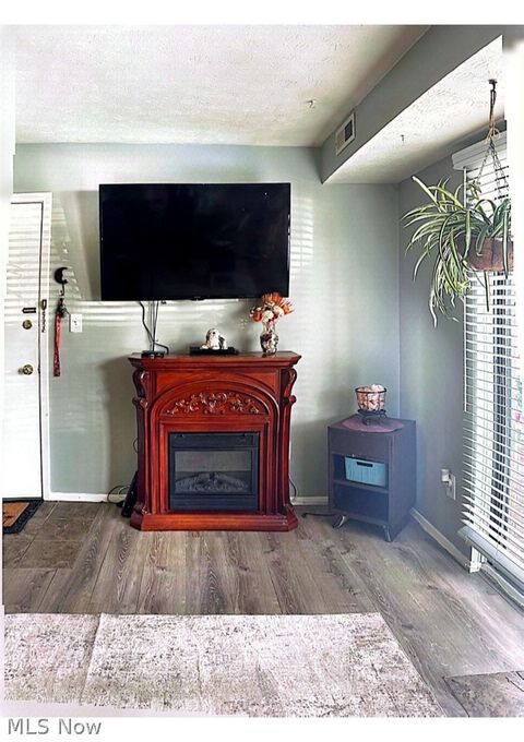 Tiny photo for 16460 Heather Lane, Middleburg Heights, OH 44130 (MLS # 5190001)