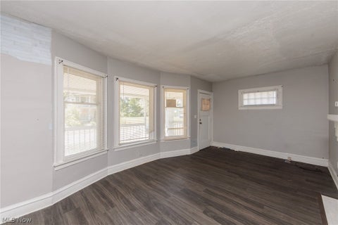 Tiny photo for 10937 Massie Avenue, Cleveland, OH 44108 (MLS # 5221218)