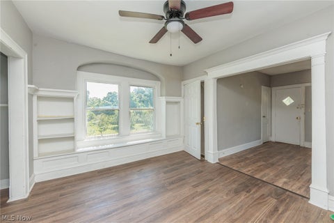 Tiny photo for 10937 Massie Avenue, Cleveland, OH 44108 (MLS # 5221218)
