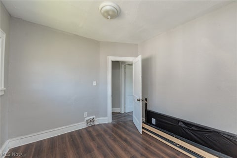 Tiny photo for 10937 Massie Avenue, Cleveland, OH 44108 (MLS # 5221218)