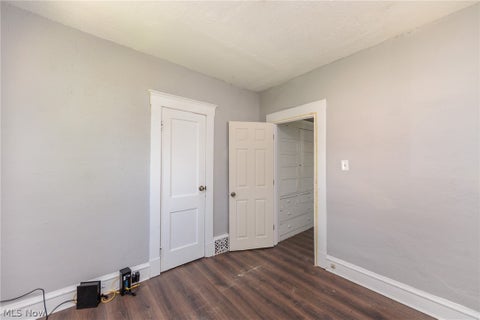 Tiny photo for 10937 Massie Avenue, Cleveland, OH 44108 (MLS # 5221218)