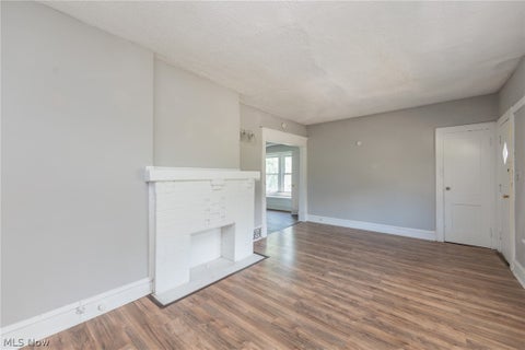 Tiny photo for 10937 Massie Avenue, Cleveland, OH 44108 (MLS # 5221218)