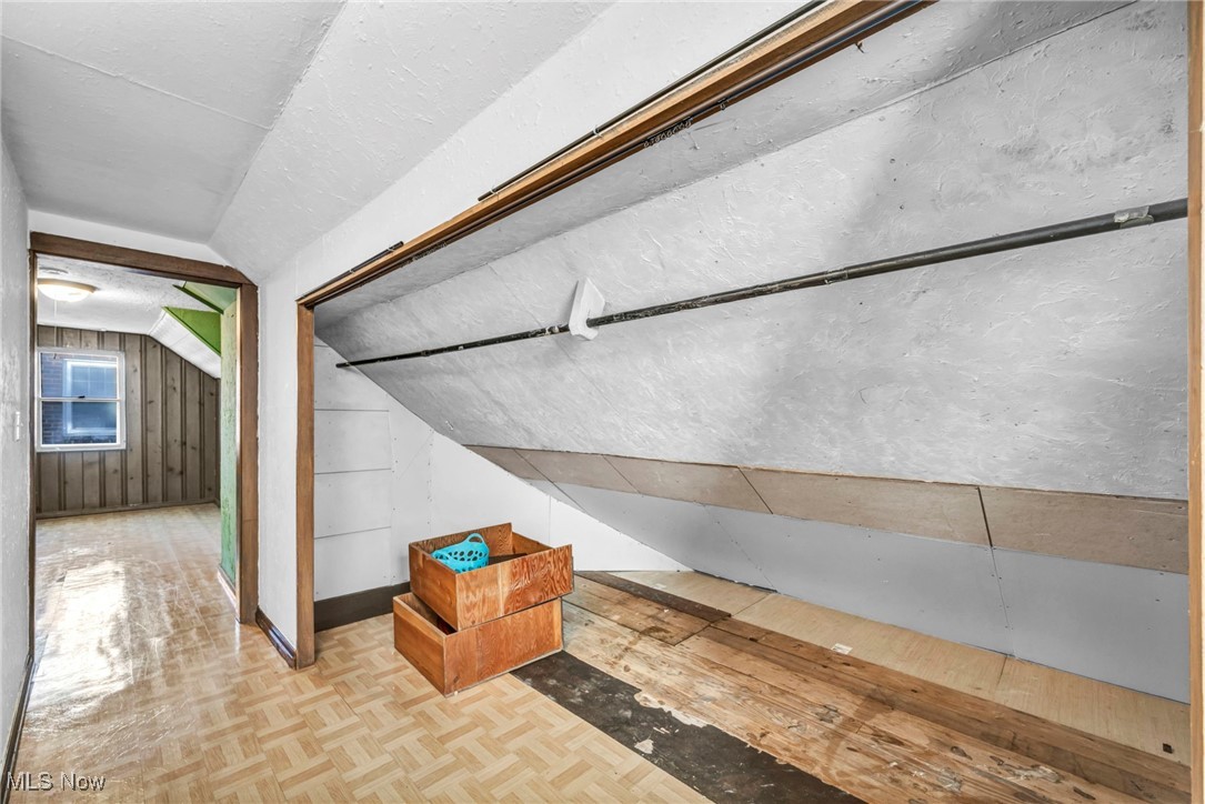 Ridgewood 08 - Residential