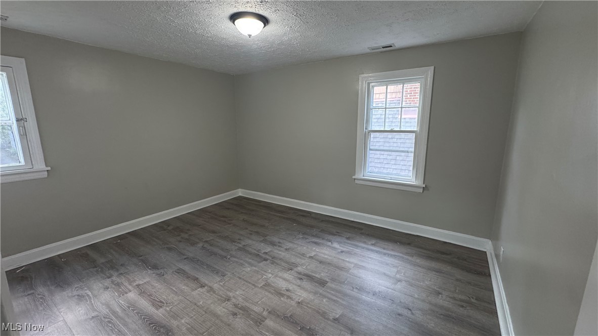 Cleveland Heights Blvd - Residential