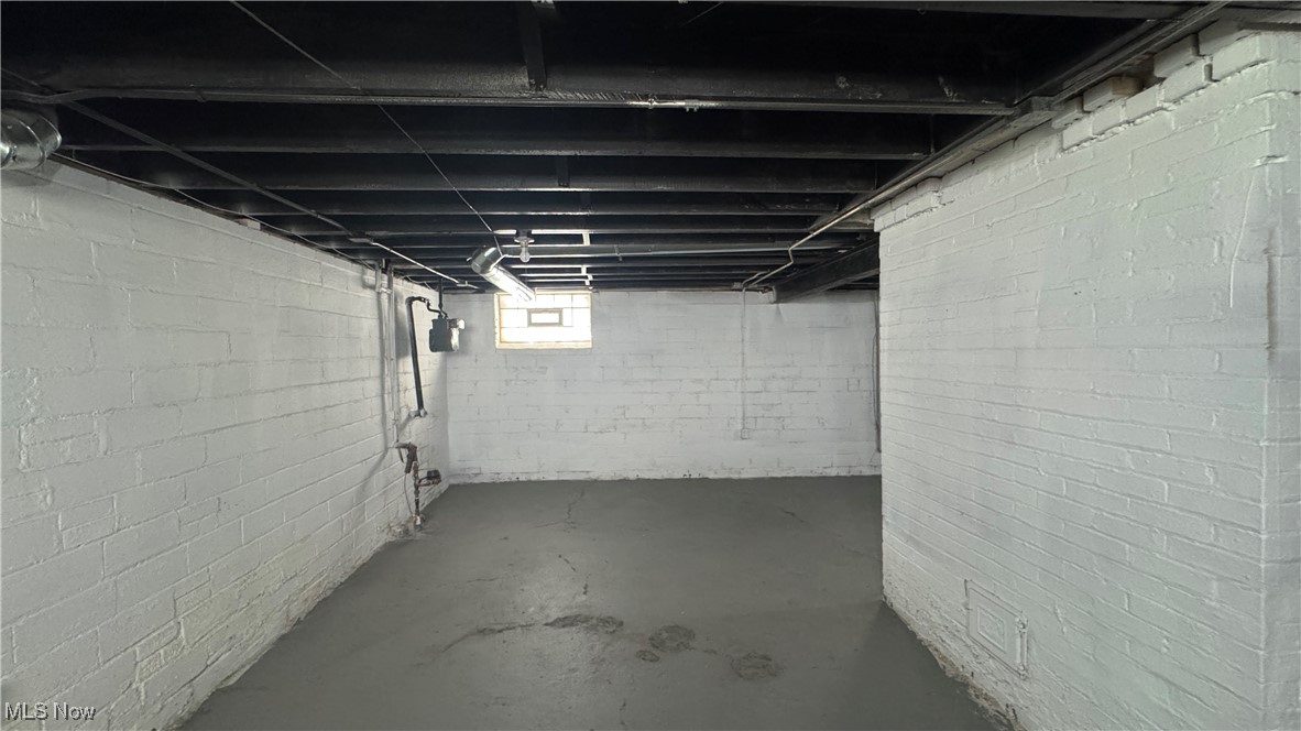 Cleveland Heights Blvd - Residential