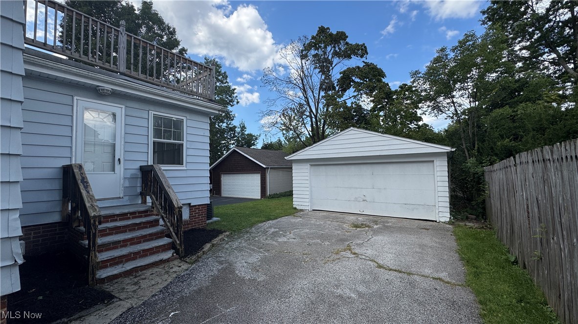 Cleveland Heights Blvd - Residential