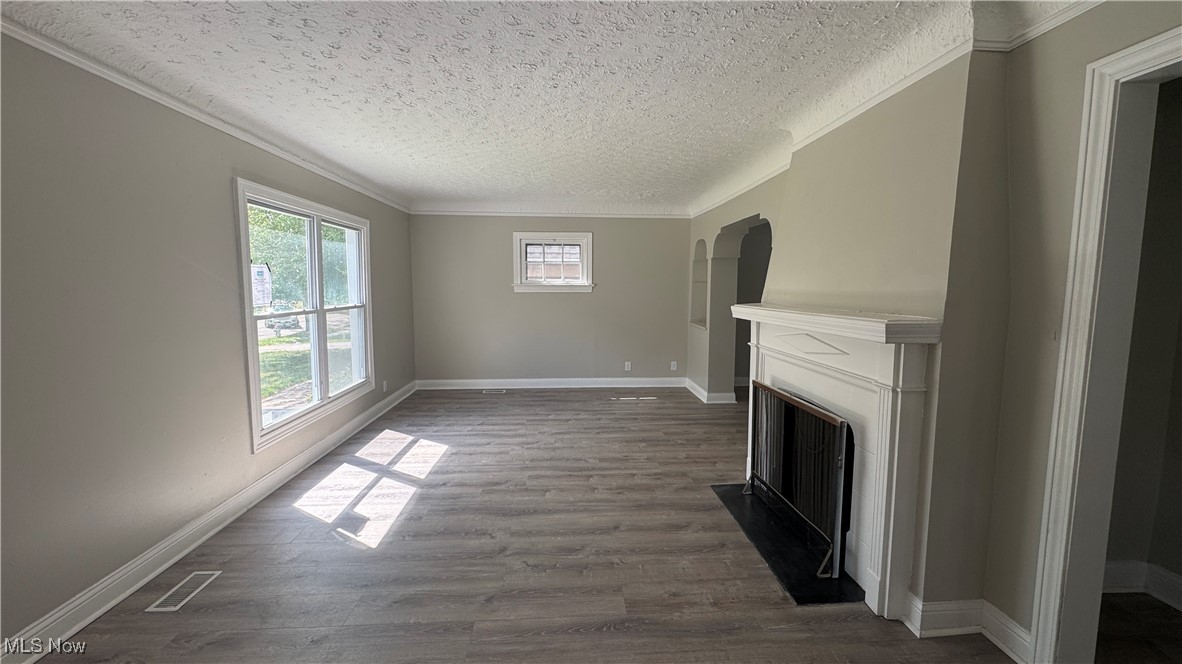 Cleveland Heights Blvd - Residential