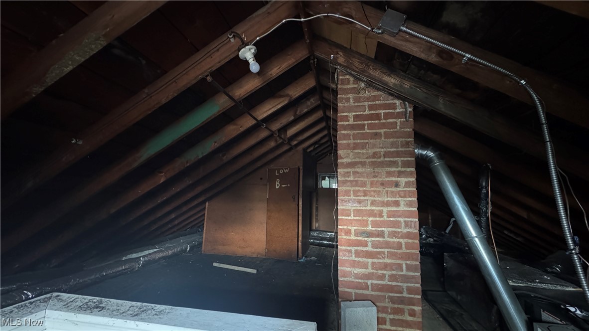 Cleveland Heights Blvd - Residential