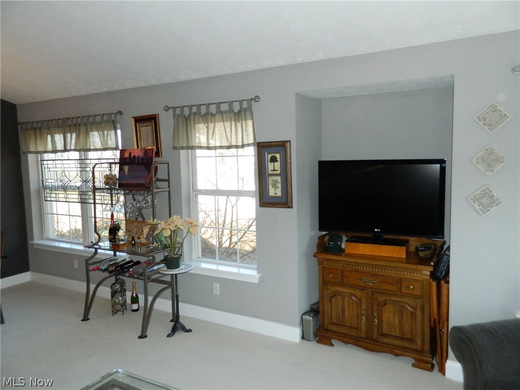 Regency Hlnds Condo - Residential