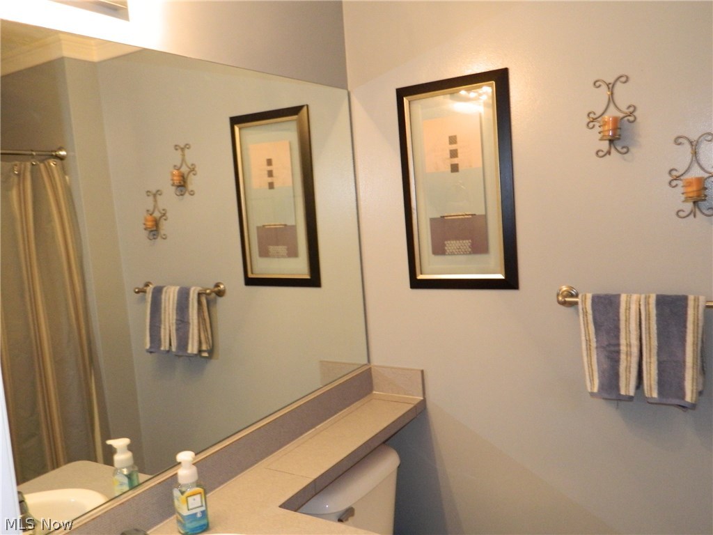 Regency Hlnds Condo - Residential