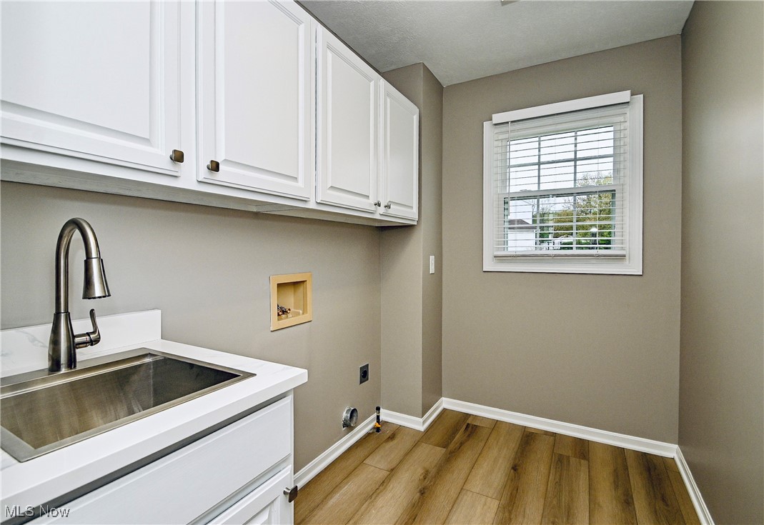4388 Snowy Owl Circle, Massillon, Ohio image 13