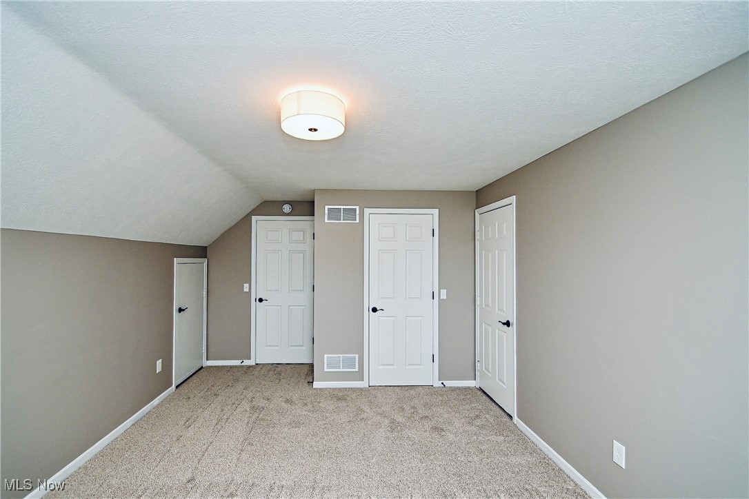 4388 Snowy Owl Circle, Massillon, Ohio image 15