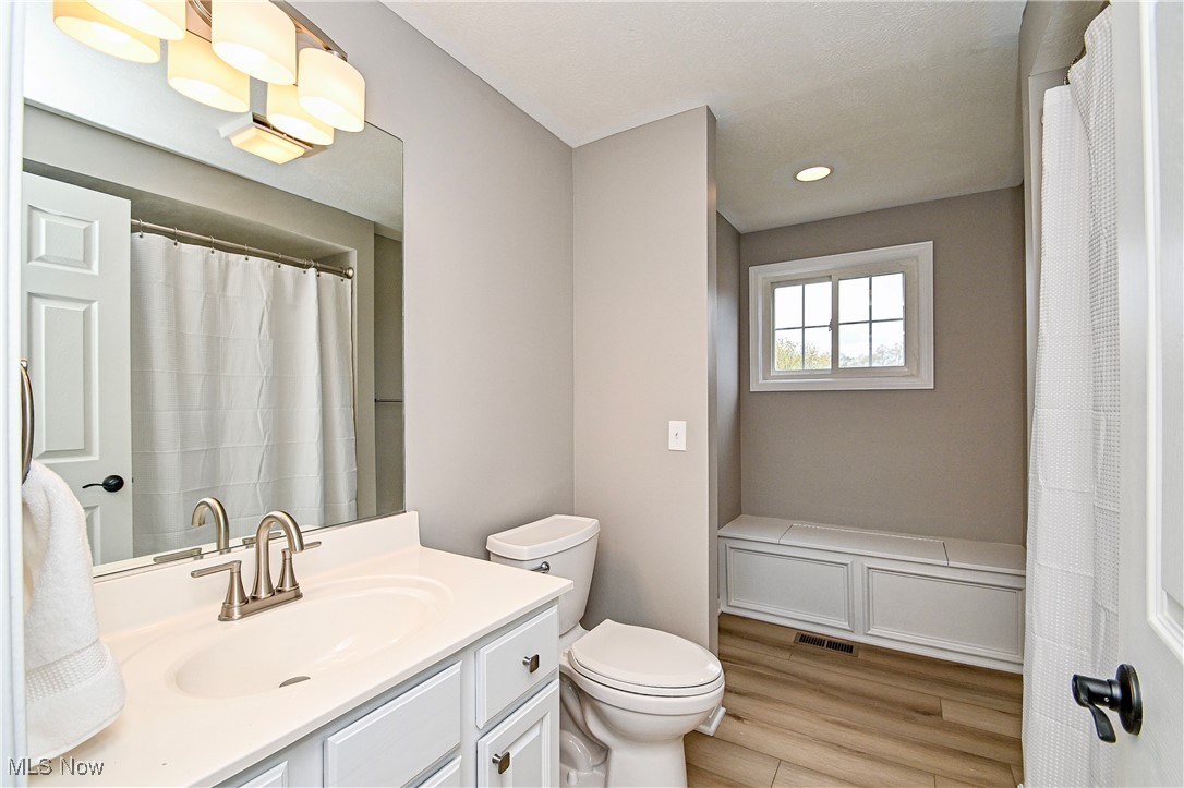 4388 Snowy Owl Circle, Massillon, Ohio image 17