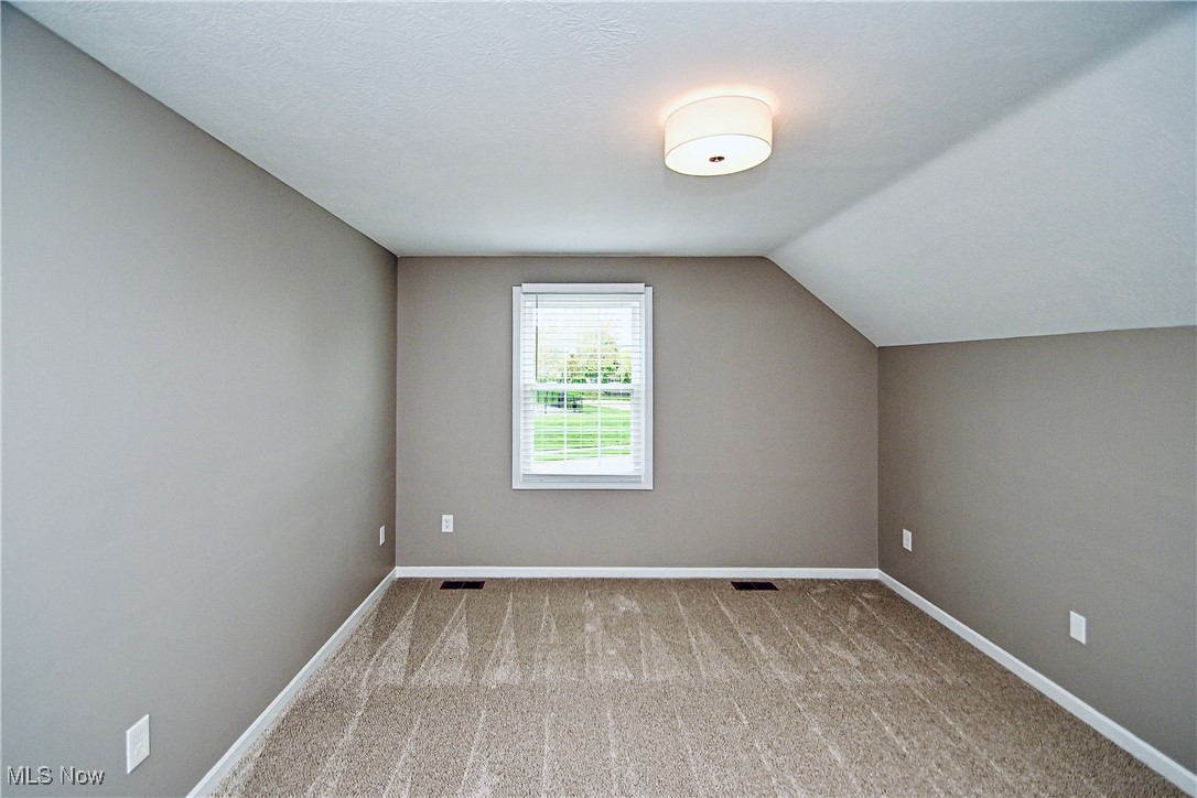 4388 Snowy Owl Circle, Massillon, Ohio image 14