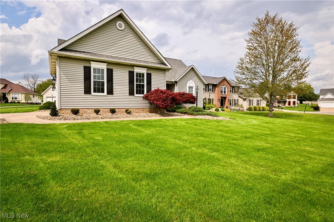 4388 Snowy Owl Circle, Massillon, Ohio image 2