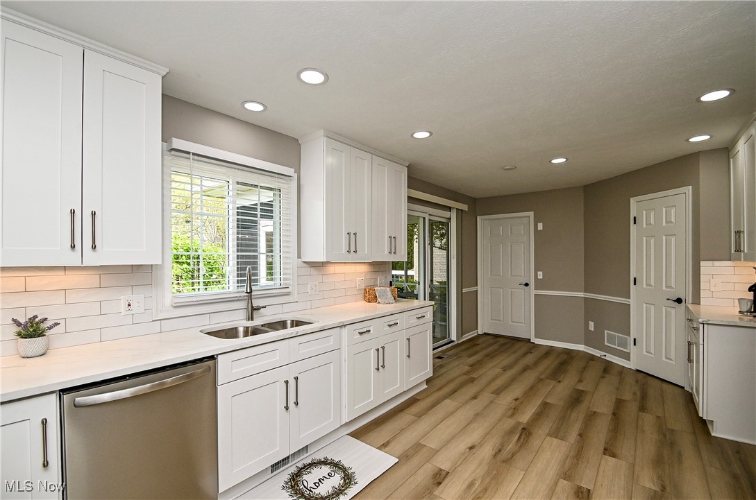4388 Snowy Owl Circle, Massillon, Ohio image 3