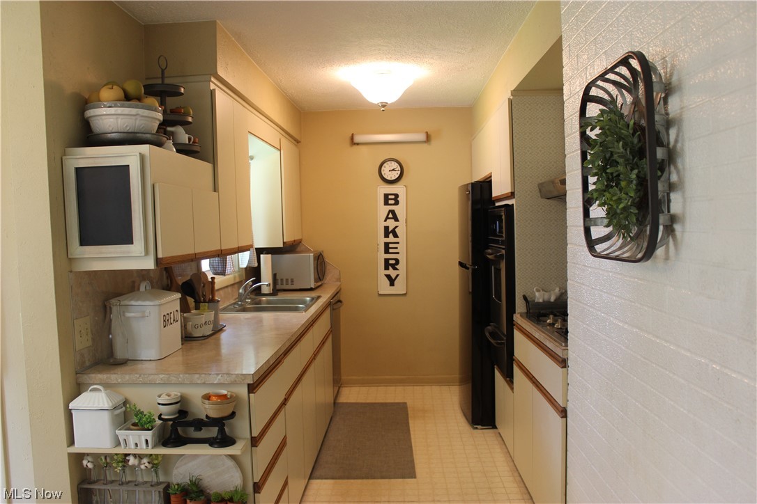 Holly Hills - Residential