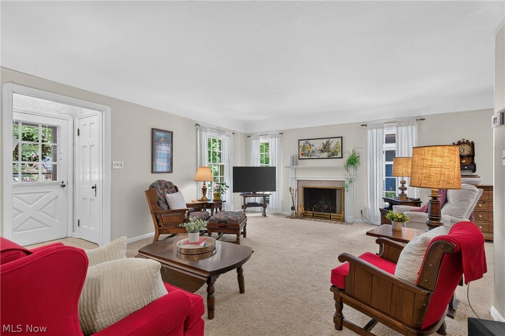 Photo of 2539 Kingston Road, Cleveland Heights, OH 44118 (MLS # 5222118)