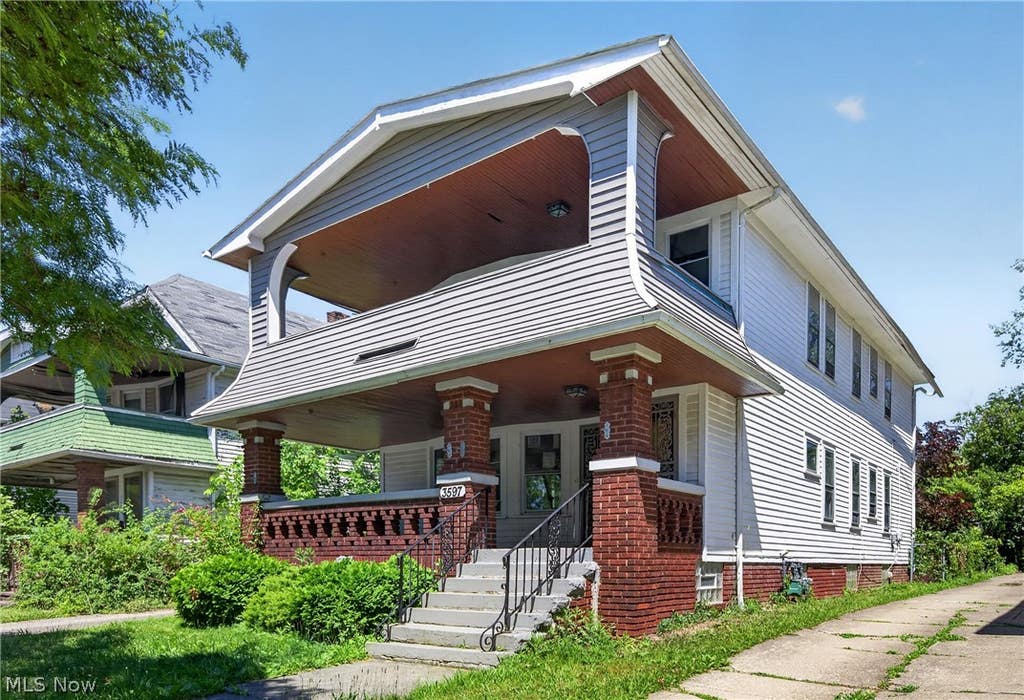 Photo of 3597 E 154th Street, Cleveland, OH 44120 (MLS # 5223585)