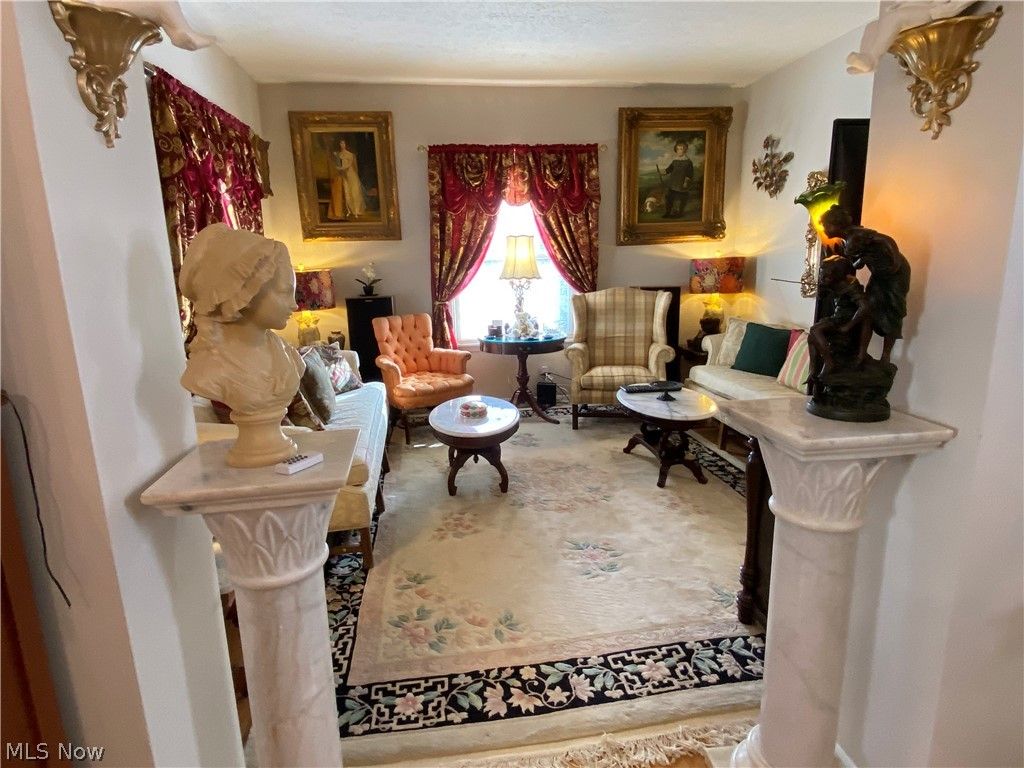 Photo of 101 Ridgeway Street, Struthers, OH 44471 (MLS # 5195539)