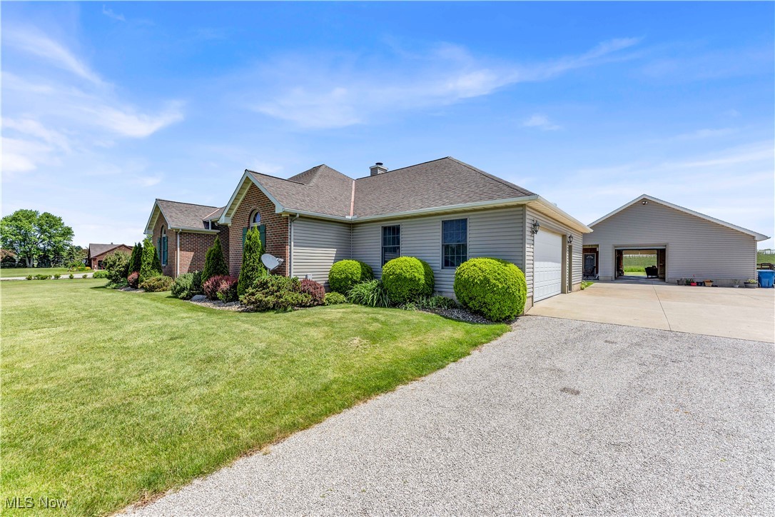 9903 Vermilion Road, Amherst, Ohio image 3