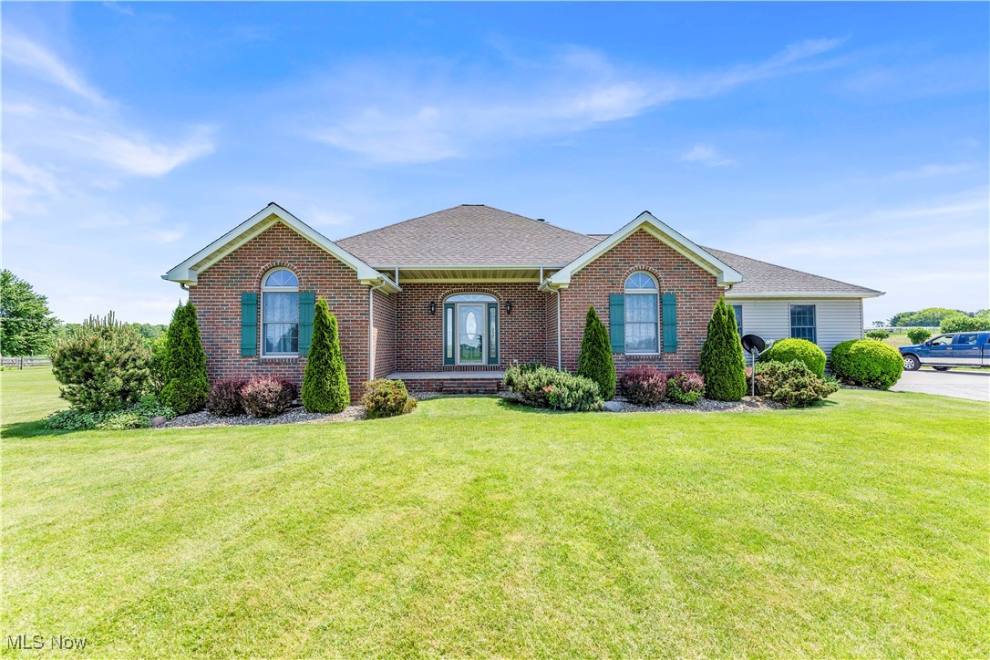 9903 Vermilion Road, Amherst, Ohio image 1