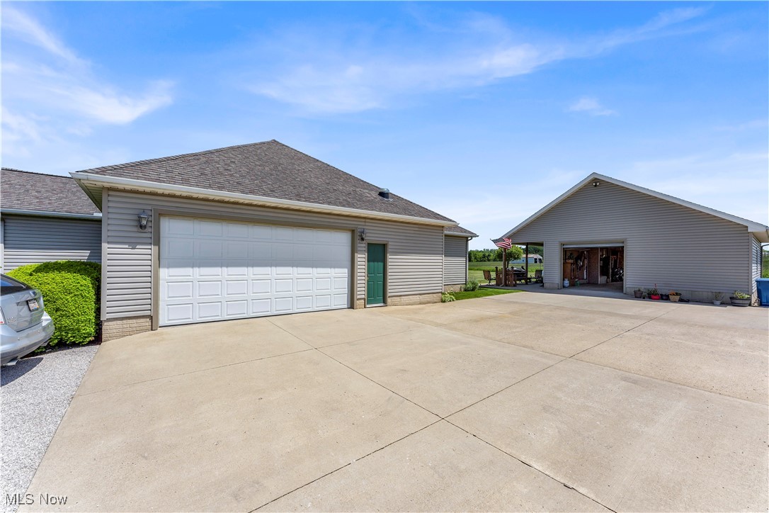 9903 Vermilion Road, Amherst, Ohio image 4